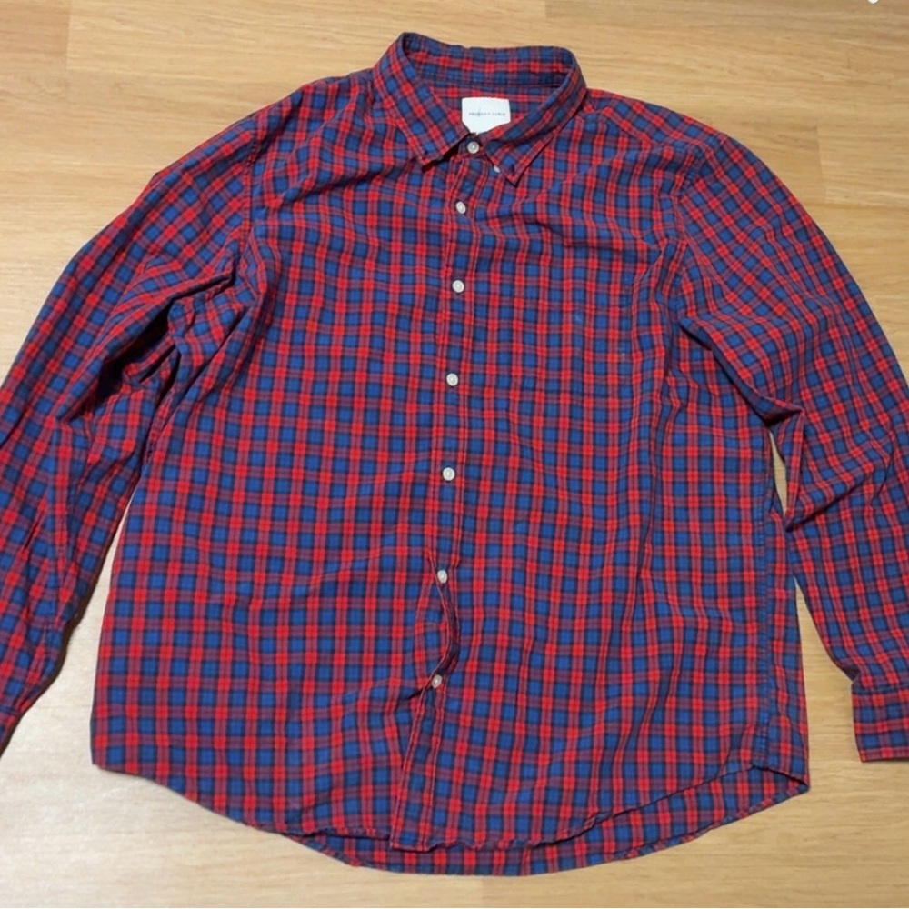 American Eagle men's Red and Blue Plaid Shirt